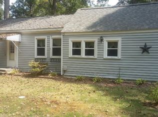 201 Bronson St, Hague, VA