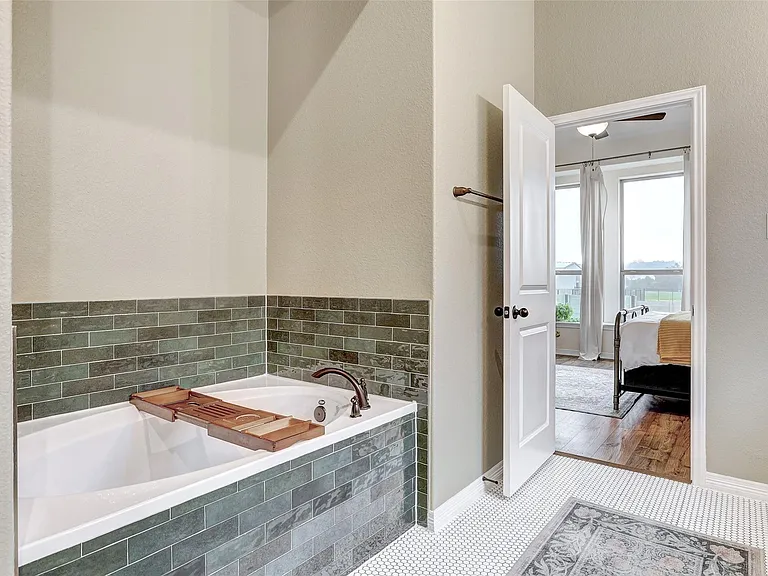 1117 Spring Gulch Ln — Photo 25