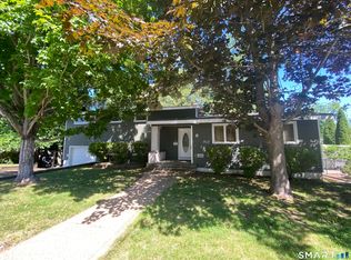8 Commodore Street, Norwich, CT 06360