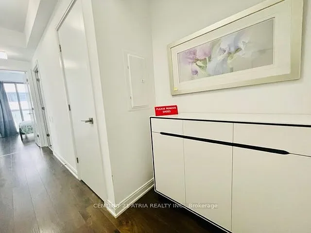 50 Charles St E #3305 — Photo 9