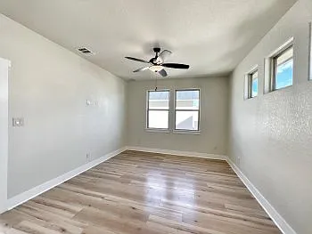 1690 Gruene Vineyard Xing — Photo 21