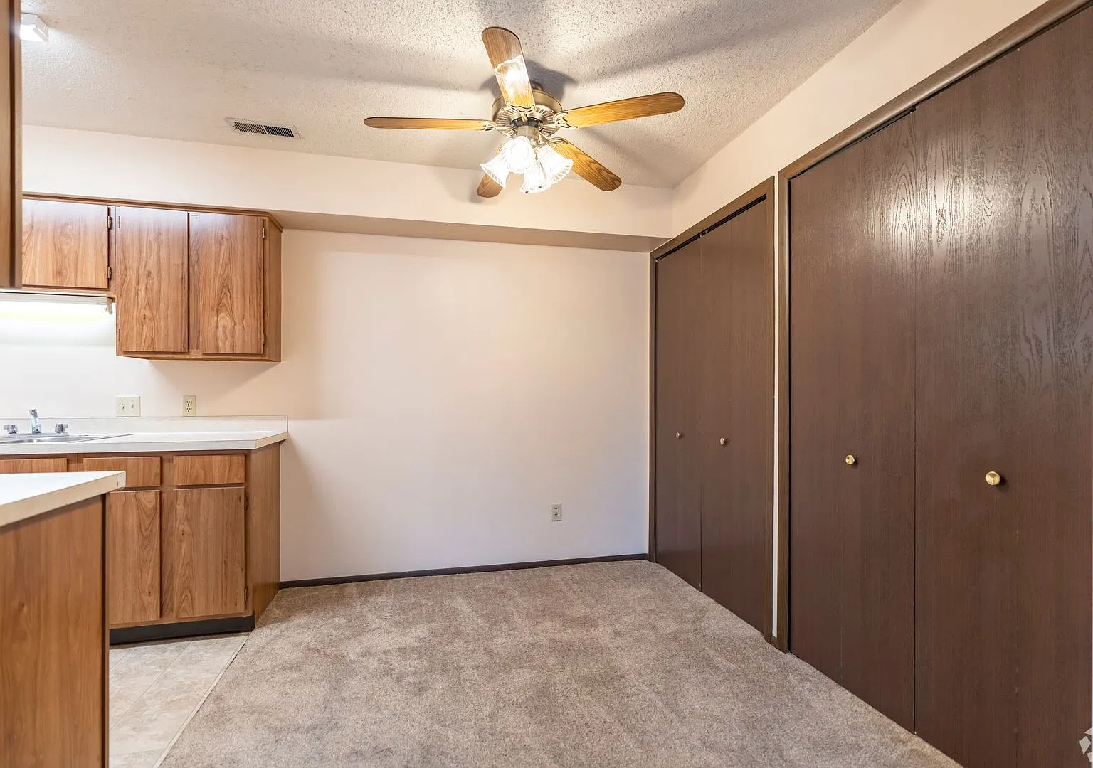 6215 Normandy Drive — Photo 2