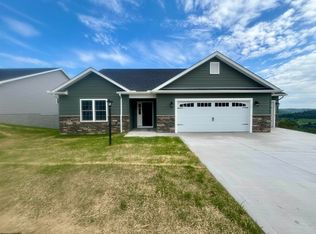 37 Angus Ln, Fairmont, WV 26554