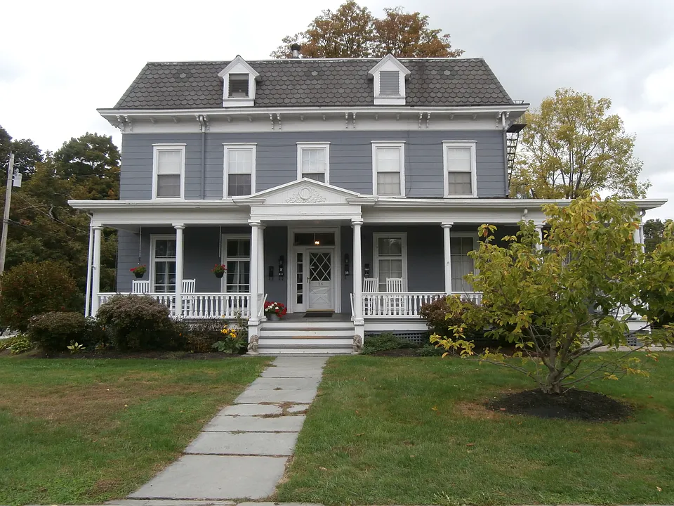 26 Oakland Ave #2R