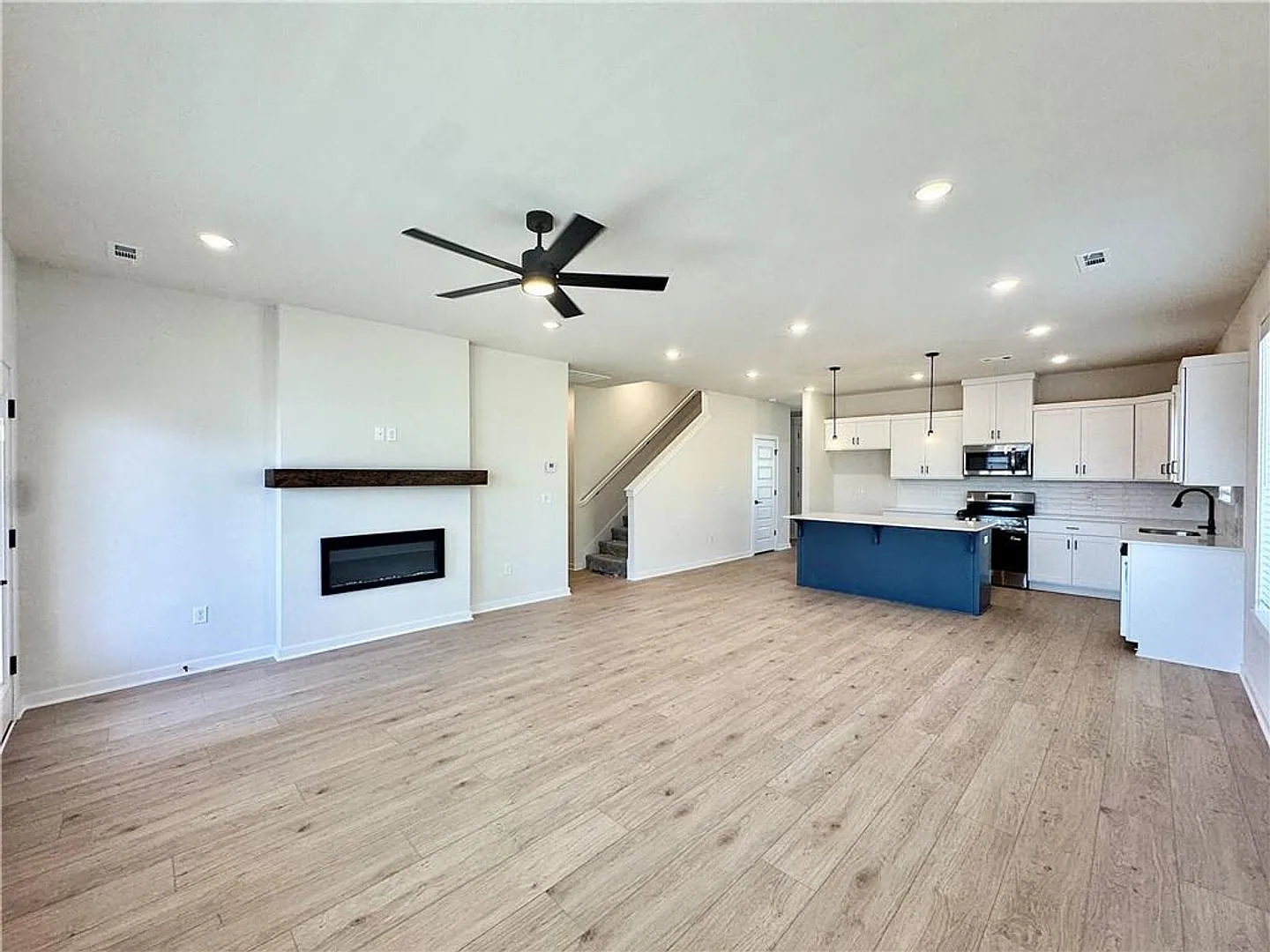 Nice New Construction Home in Bentonville — Photo 2