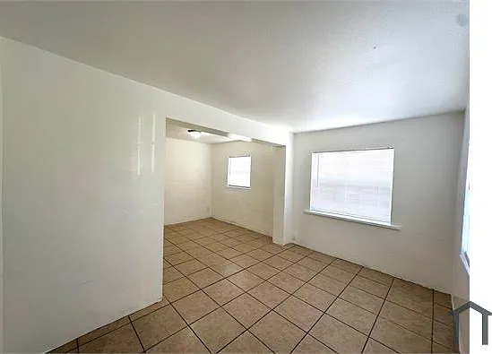 626 31st St S — Photo 25