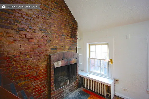 Rented by Compass | media 21