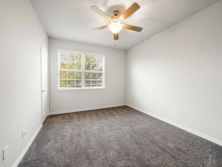 633 Ansley Way — Photo 26