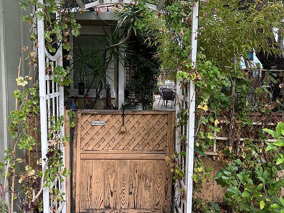 3rd image of 1700 Mahogany Way
