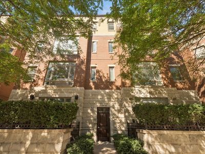 3448 N Ashland Ave APT 2S, Chicago, IL, 60657