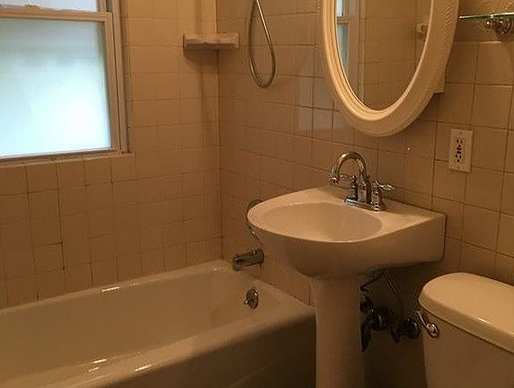 5th image of 4310 Newberry Dr