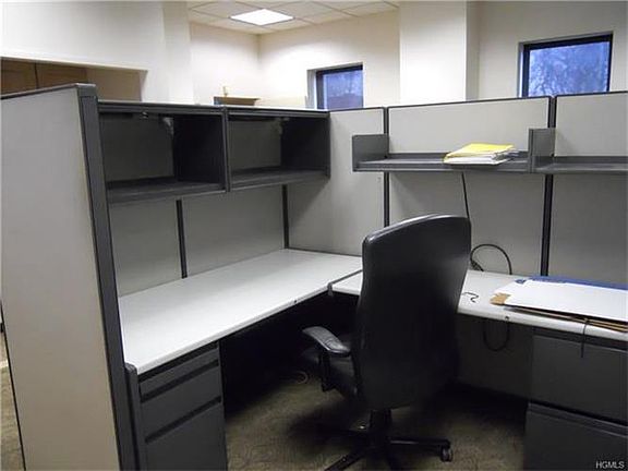 3rd image of 206 Ferris Ave
