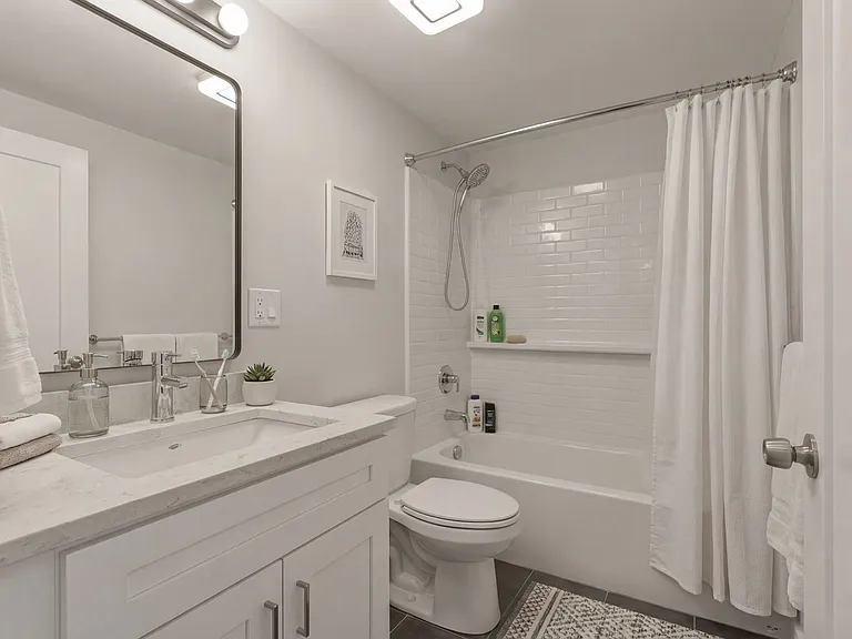 18 Ronan St #2 — Photo 28