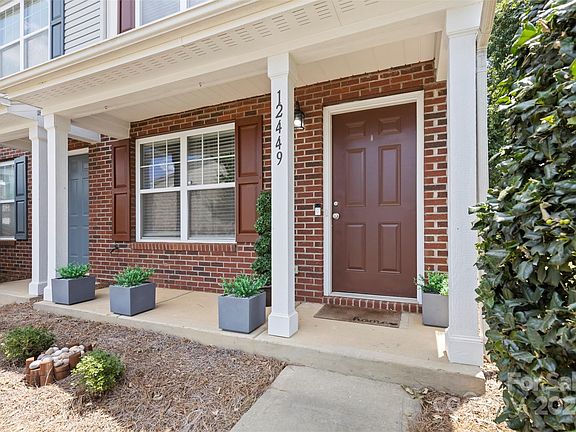 3rd image of 12449 McGrath Dr