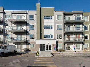 33 W Carringham Gate NW #1410, Calgary, AB T3P2H6
