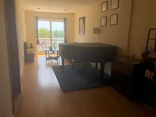 Rented by 18 REALTY | media 15