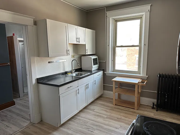 3325 Harrison Ave #1 — Photo 6