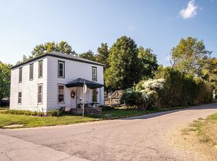 457 S 19th St, Atchison, KS 66002