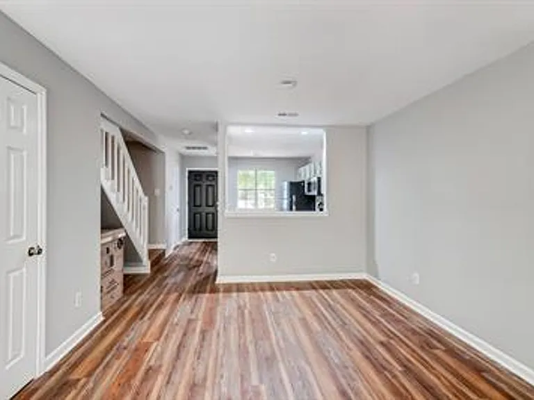 3821 Mosscroft Ln — Photo 24