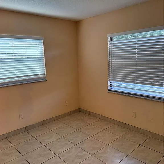 5816 Viking Rd — Photo 7