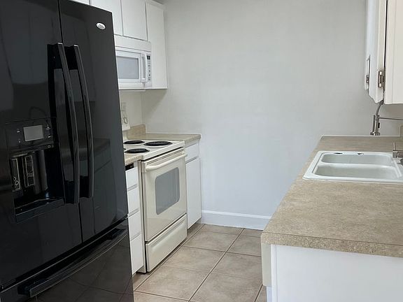 3rd image of 880-882 & St #884-I