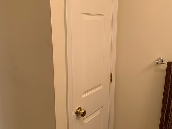 5th image of 2314 Kendall Ln