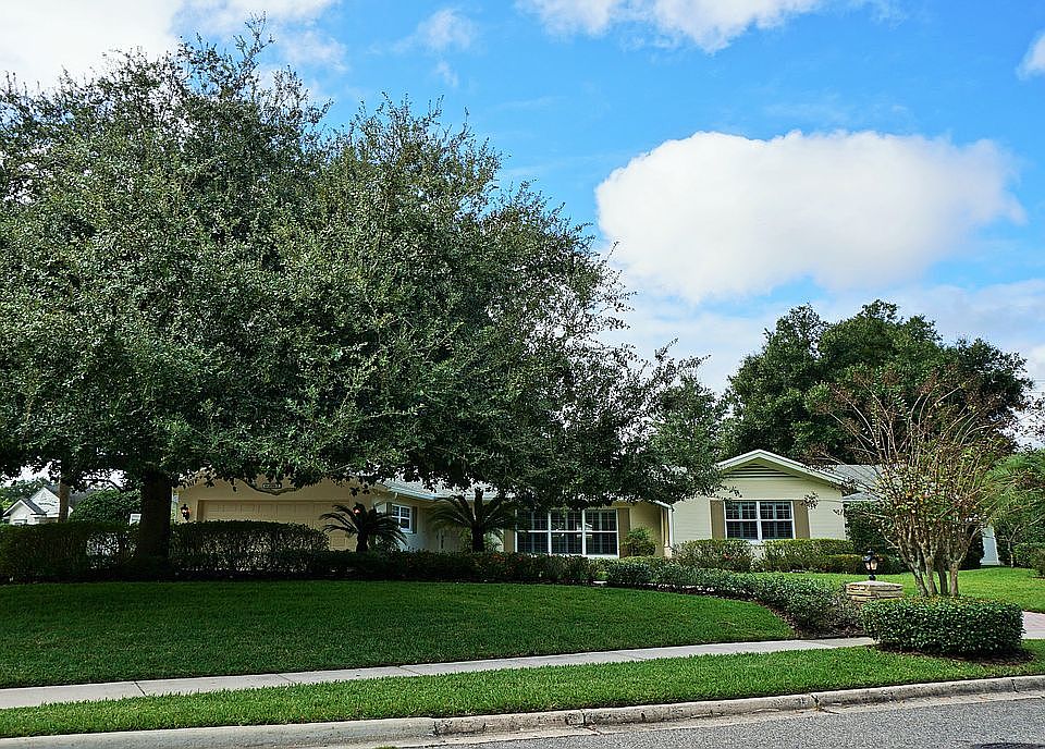 Gorgeous corner lot