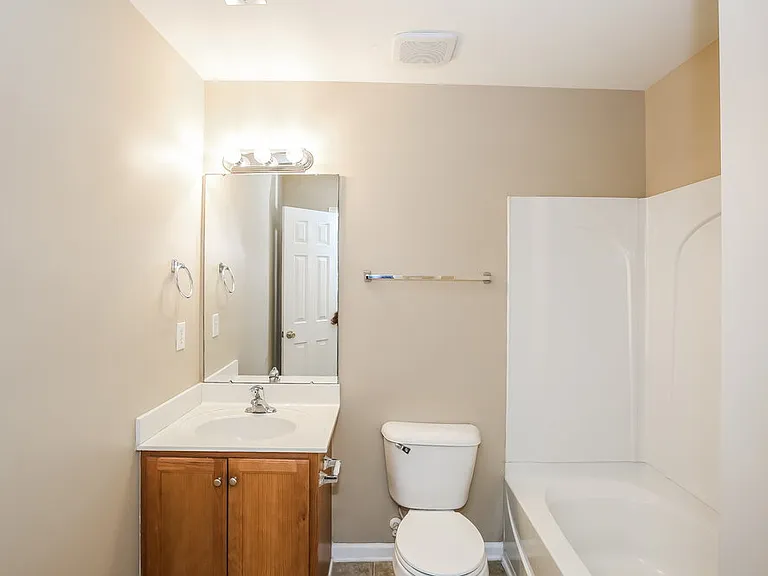 7802 McGarry Trl — Photo 11