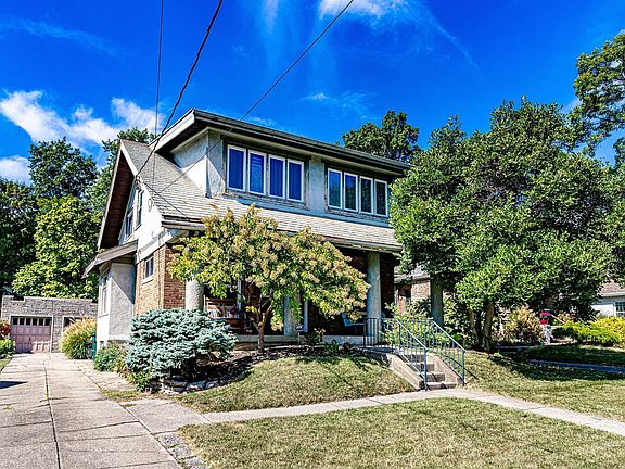 2nd image of 2919 Eggers Pl