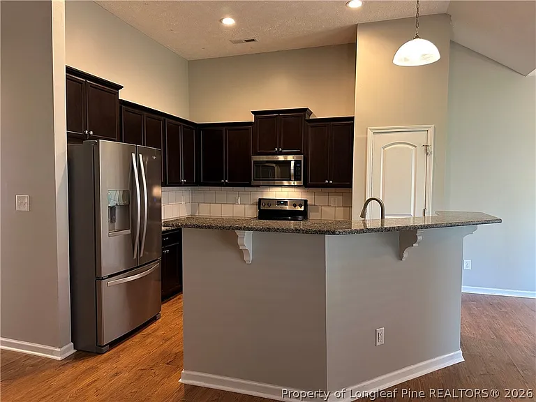 498 New Castle Ln — Photo 12