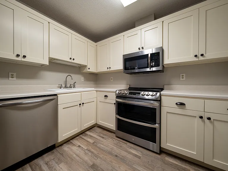 740 W Village Rd #103 — Photo 6