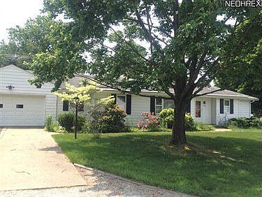 2nd image of 1160 Lowell Ave