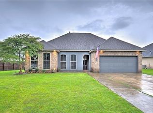 240 Long Leaf Ct, Ponchatoula, LA 70454