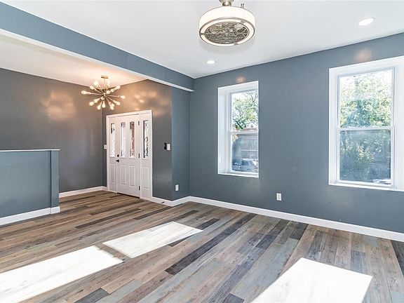 3rd image of 4669 Louisiana Ave