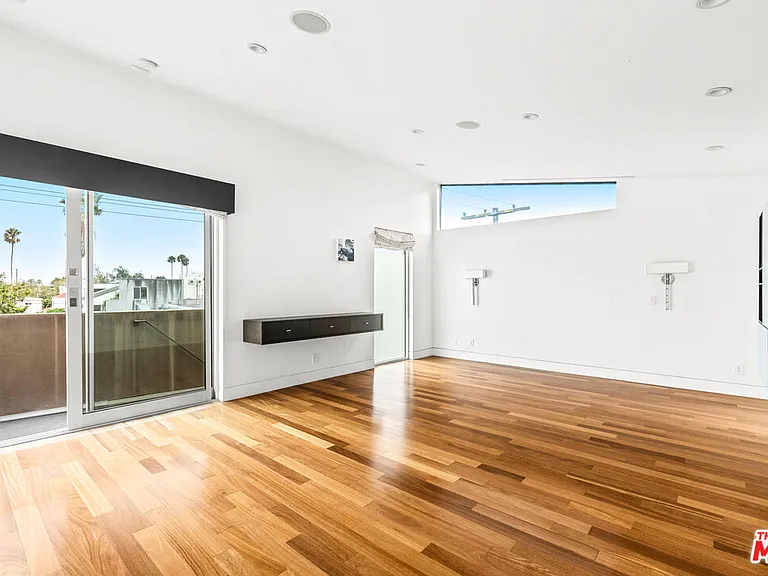 524 Rialto Ave — Photo 34
