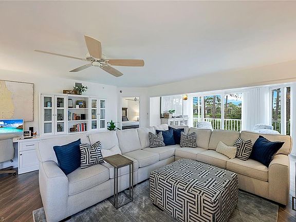 4th image of 26900 Wedgewood DR #206