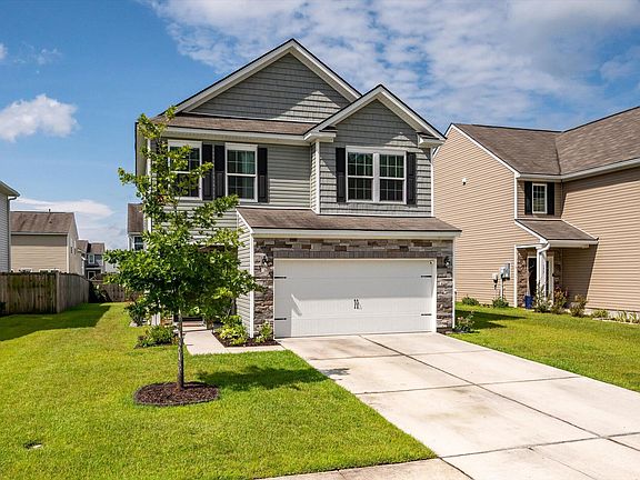 2nd image of 171 Daniels Creek Cir