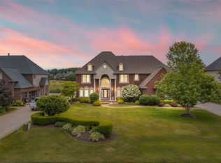 2401 Spyglass Dr, Oakland, MI 48363
