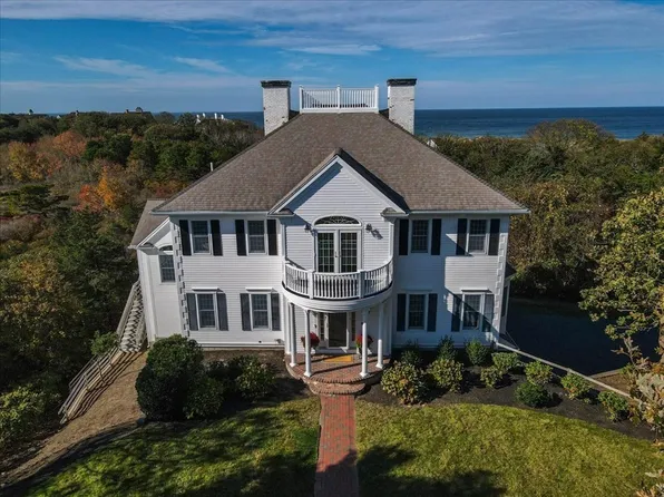 37 Winding Way, Dennis, MA 02638