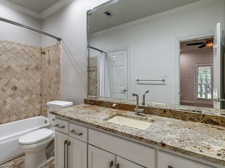 3719 Douglas Ave — Photo 23