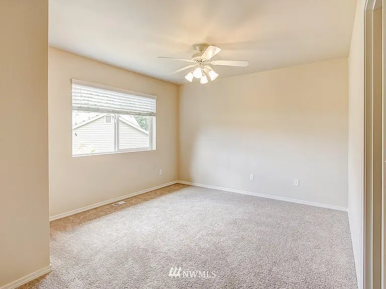 8819 230th Way NE — Photo 17