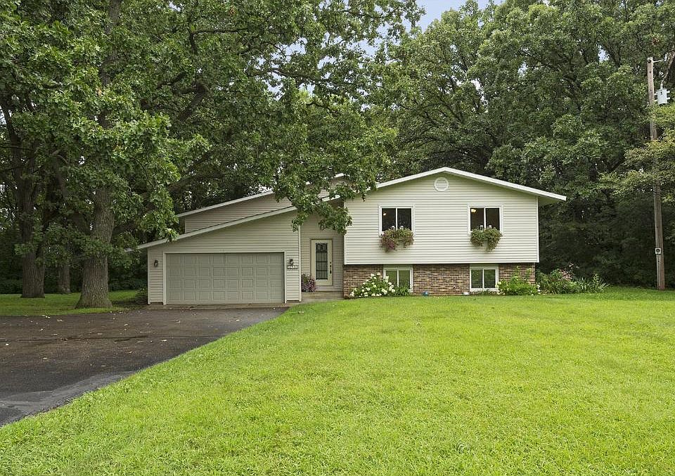 1st image of 11930 205th St E