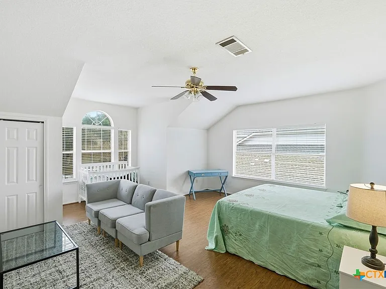 1410 Katie Lynch Dr — Photo 21