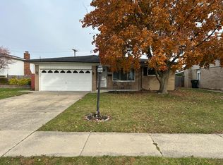 36870 Lodge Dr, Sterling Heights, MI 48312
