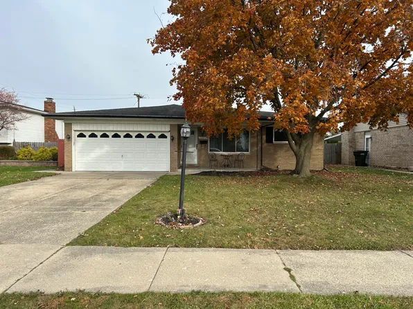 36870 Lodge Dr, Sterling Heights, MI 48312