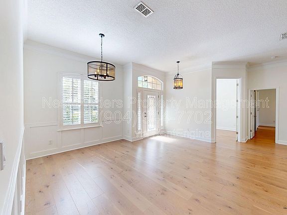 5th image of 283 Holland Dr