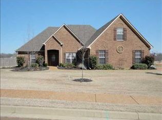 1760 Robertson Place Dr, Hernando, MS 38632