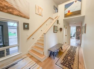 3701 Nico Wynd Dr, Surrey, BC V4P1J1