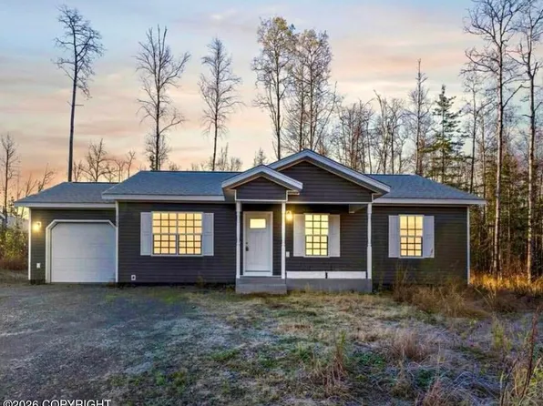 6588 W Beverly Hills Cir, Wasilla, AK 99623