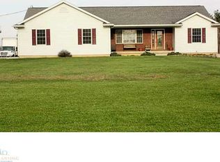 8823 S Morrice Rd, Morrice, MI 48857